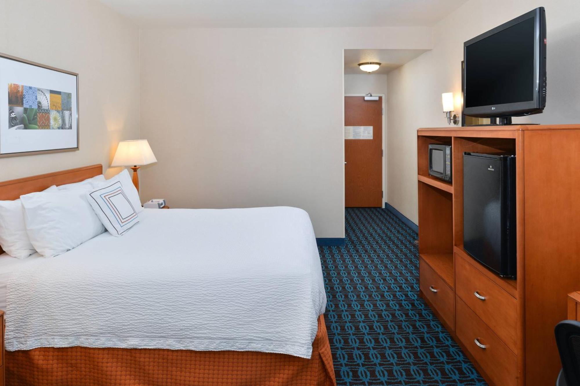 Fairfield Inn And Suites By Marriott Elk Grove Exteriör bild