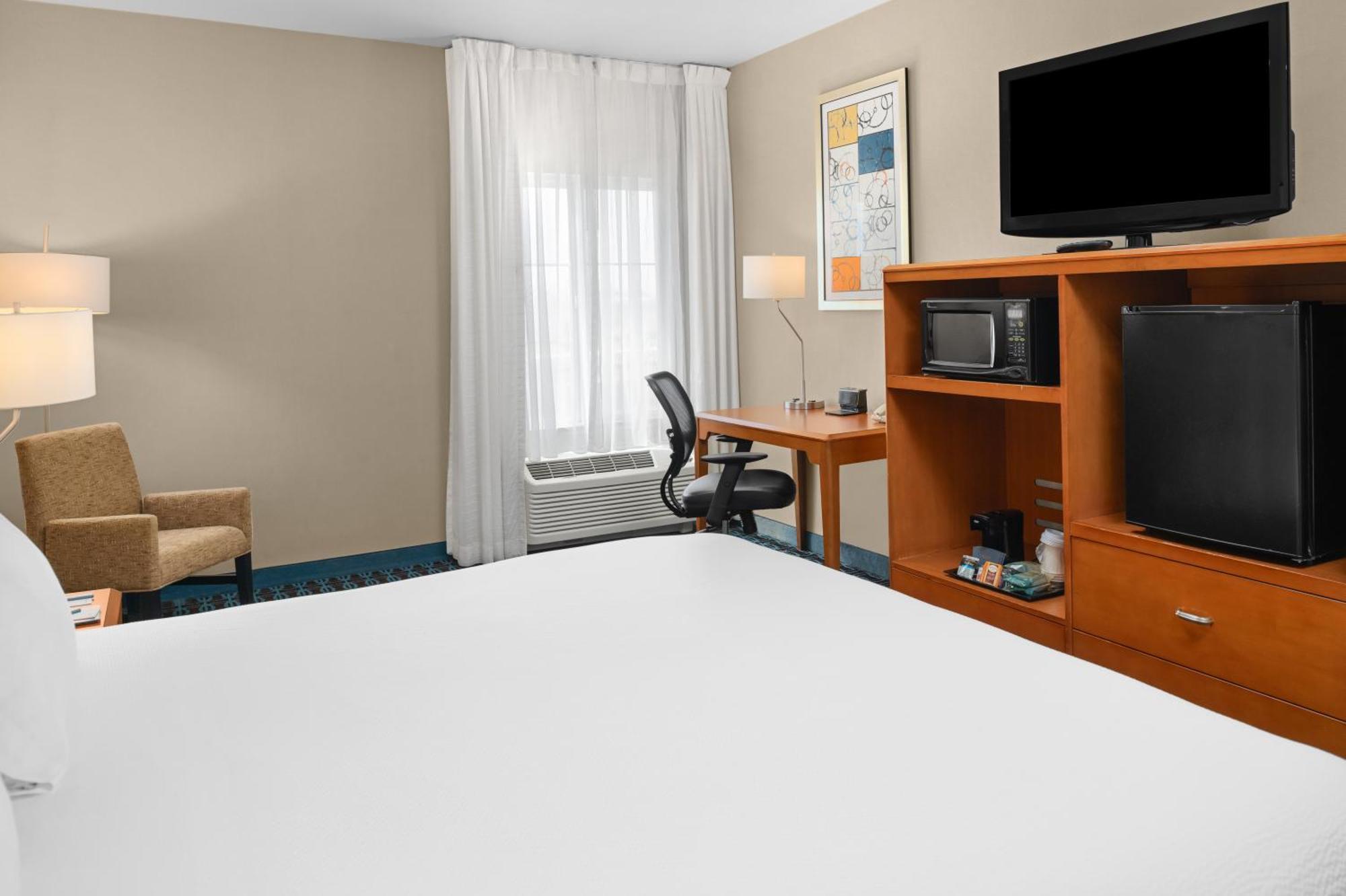 Fairfield Inn And Suites By Marriott Elk Grove Exteriör bild