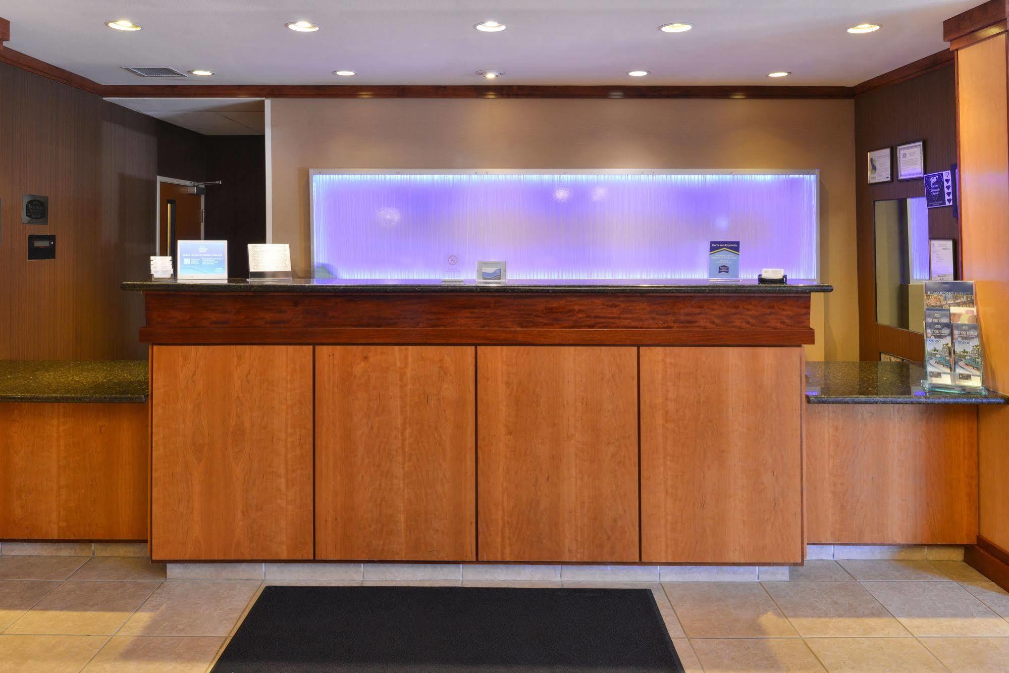 Fairfield Inn And Suites By Marriott Elk Grove Exteriör bild